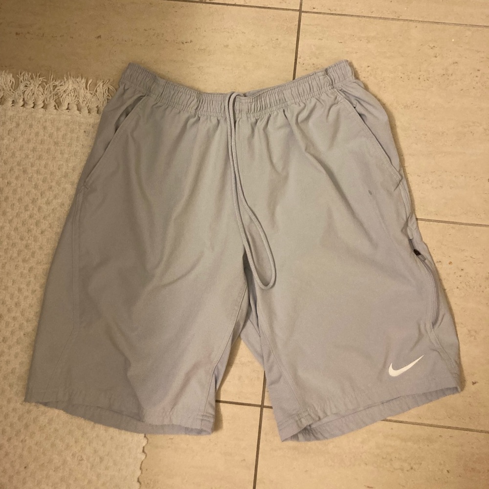 Men’s Nike dri-fit light blue shorts